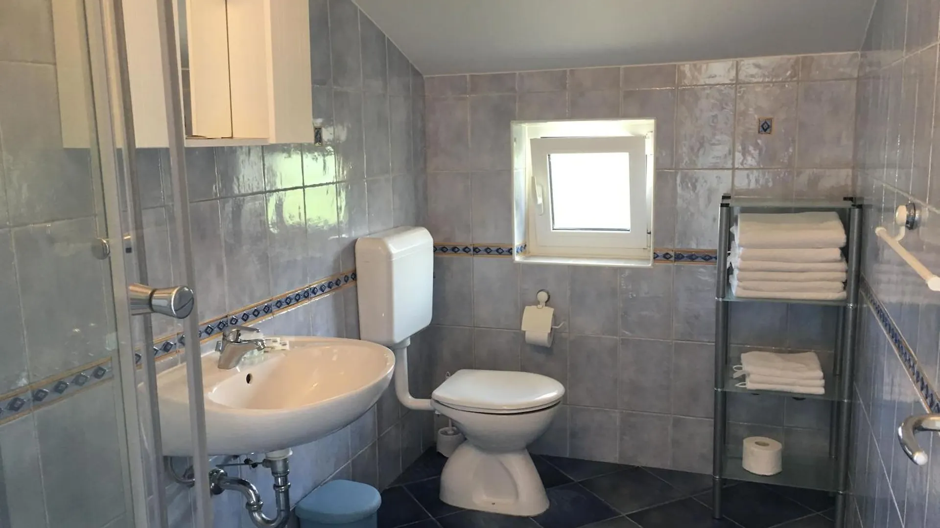 Apartment Blue Line Ferienappartement Mit Balkon Kampor Croatia